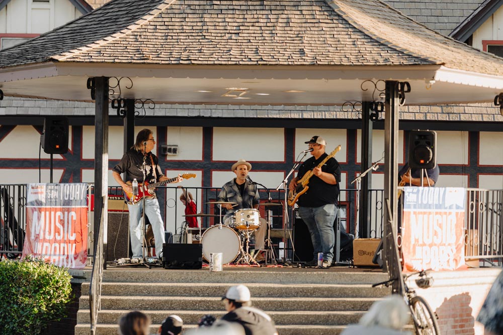 Summer music in Solvang Park