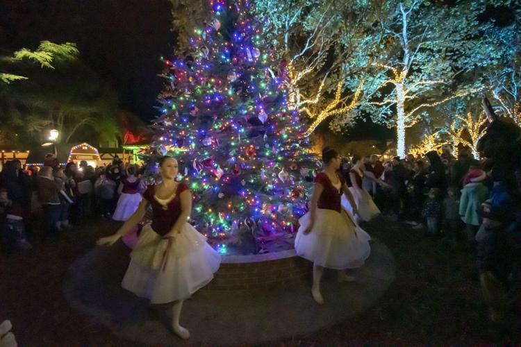 solvang-julefest-christmas-tree-lighting