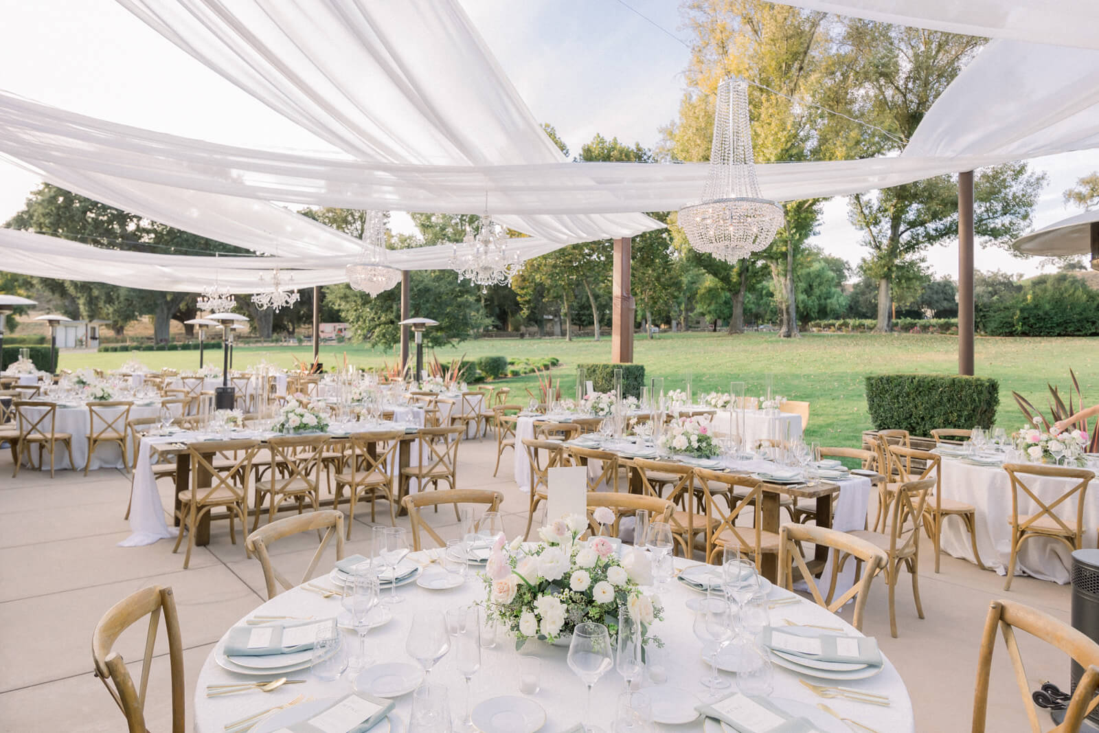 Outdoor wedding table settings